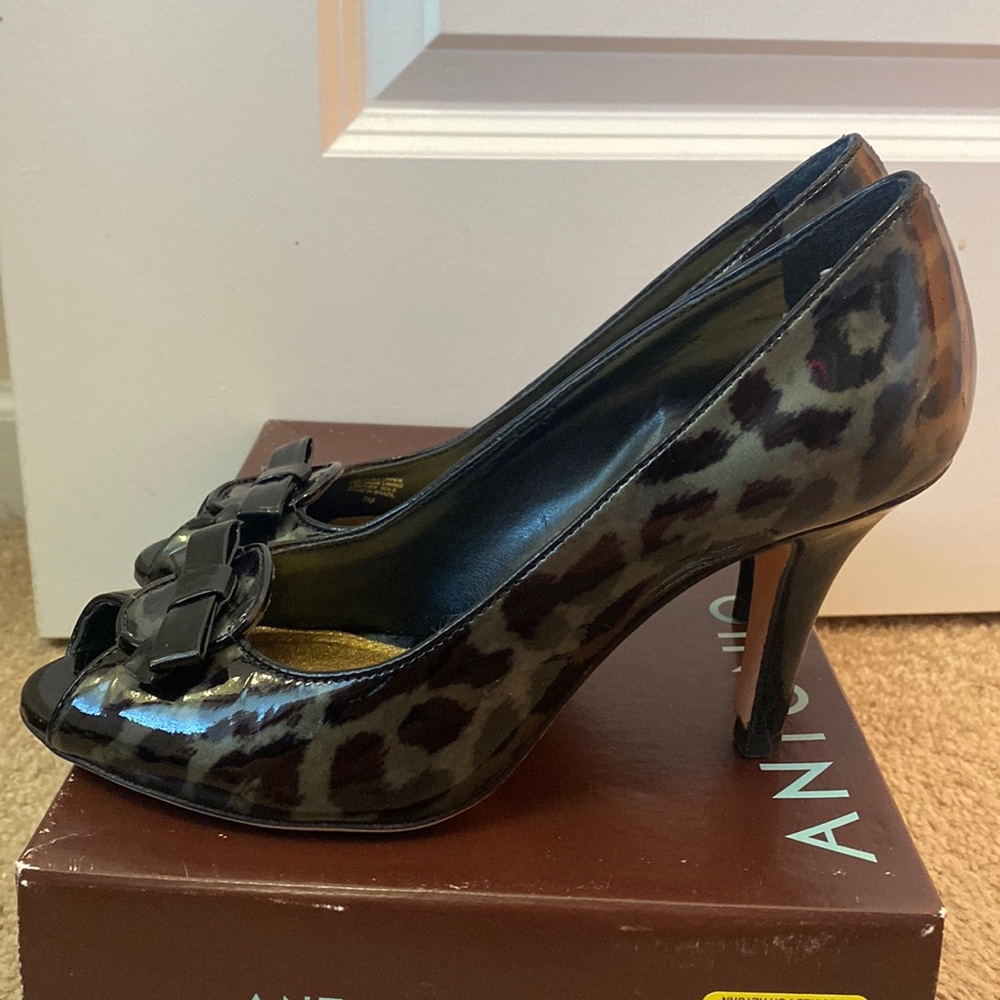 Women’s pumps